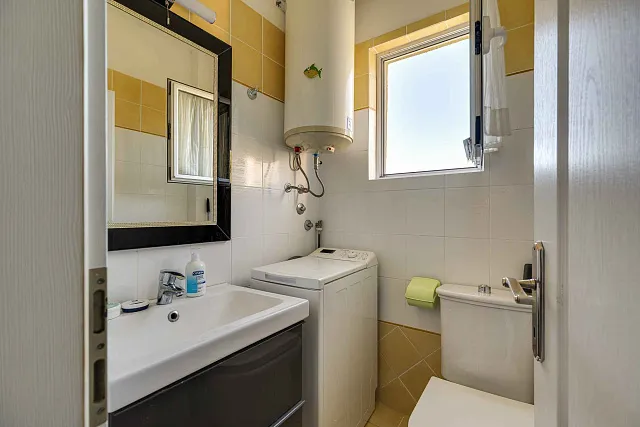 Villa with 3 Separate Apartments – Ideal Investment Opportunity for a Mini-Hotel — photo 18